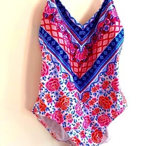 Womens bathing suit No Boundaries 3X plus size multi colored.NWOT